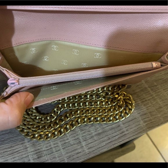 💕⚜️ Chanel Blush Pink Wallet on a Vintage Gold Chain WOC Style Crossbody - Picture 8 of 14